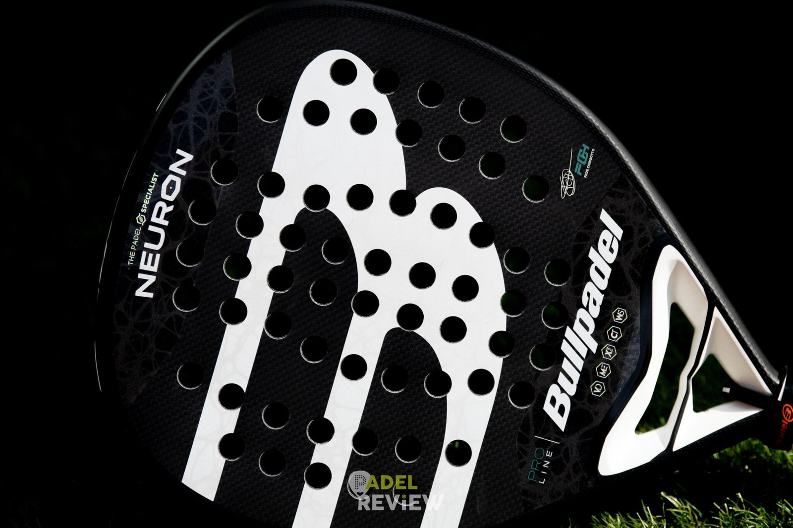 Análisis Bullpadel Neuron. Review de la pala de Fede Chingotto